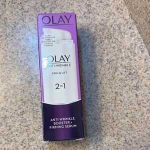 OLAY 2-in-1 Anti-Wrinkle Firm & Lift Serum - Purple and White
